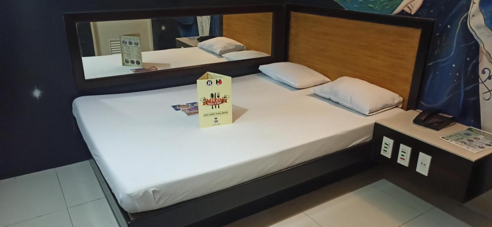 Harts Hotel-Quezon City Ngoại thất bức ảnh