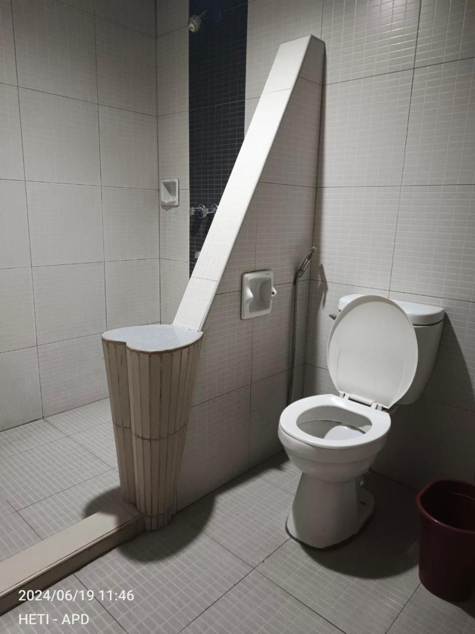 Harts Hotel-Quezon City Ngoại thất bức ảnh