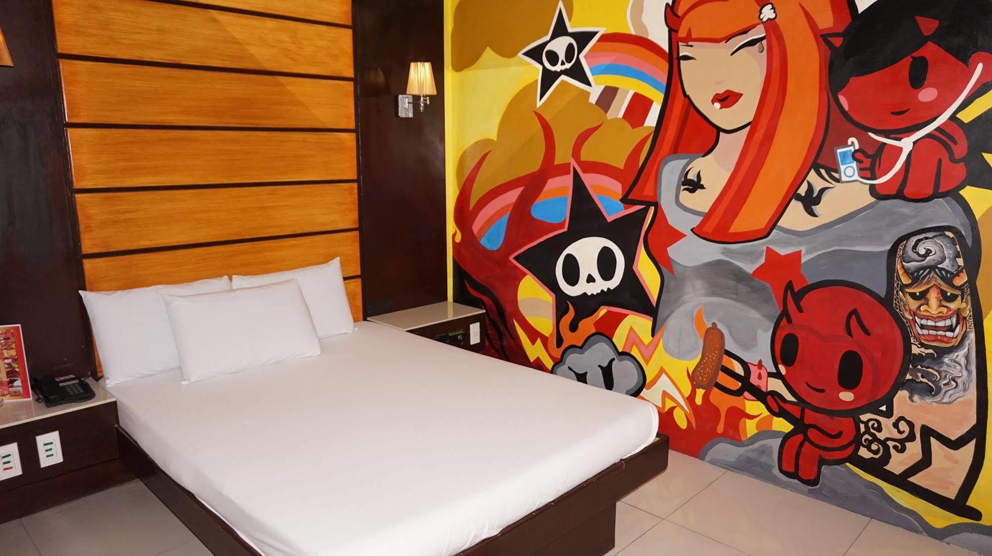 Harts Hotel-Quezon City Ngoại thất bức ảnh